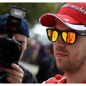 Occhiali Da Sole Oakley Uomo: Abraham Babb
